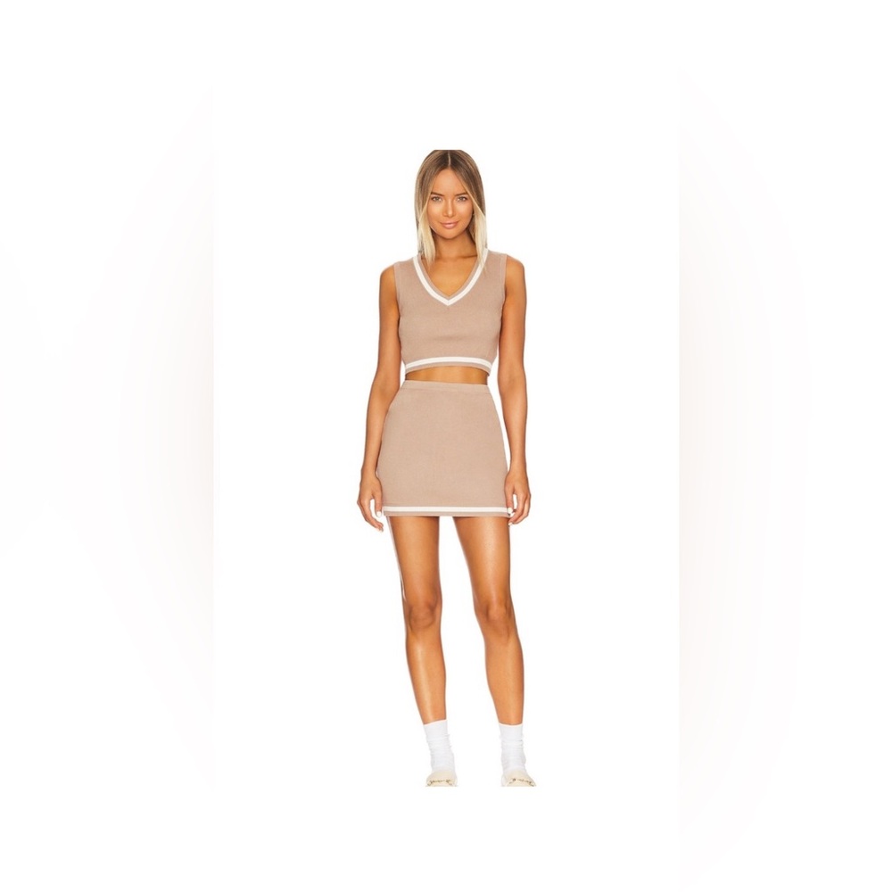 SUPERDOWN Bonnie varsity set